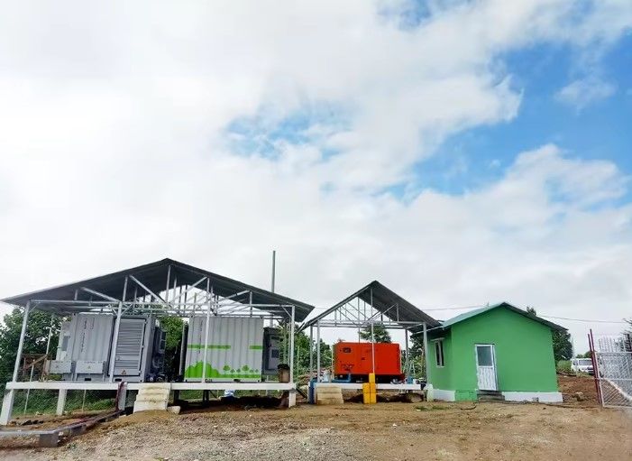Hệ thống tấm pin mặt trời thương mại hoặc công nghiệp 1MW 5MW 10MW Nhà máy điện mặt trời để bán